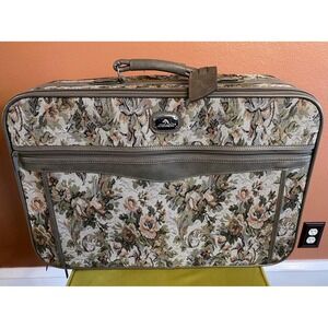 Suitcase Vintage, Jordache Tapestry,Floral Overnight Bag, Bridal Luggage